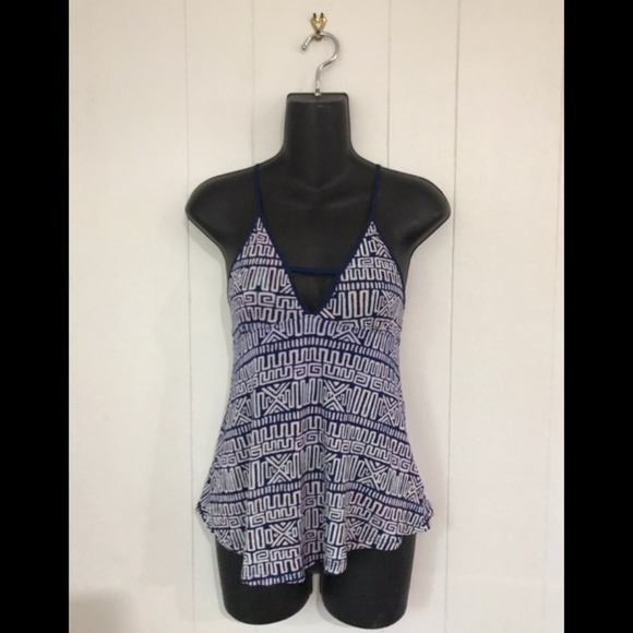 SILENCE + NOISE Geometric Racerback Top - Picture 2 of 5